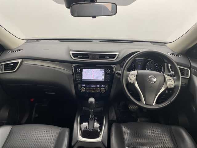 日産 エクストレイル 20X エマージェンシーブレーキ 群馬県 2014(平26)年 5.1万km ダイヤモンドブラック 純正ナビ　全周囲カメラ　シートヒーター　電動リアゲート　衝突被害軽減ブレーキ　クルーズコントロール　ＥＴＣ　革巻きステアリング　ルーフレール　パートタイム４ＷＤ　ＬＥＤライト　スマートキー　禁煙車