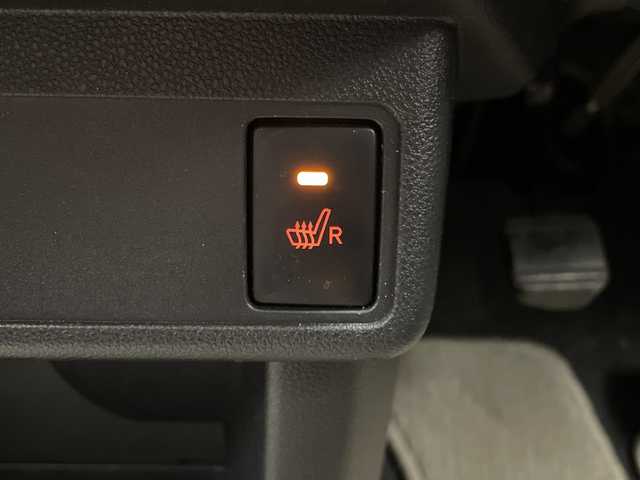 トヨタ パッソ モーダ　チャーム 愛知県 2022(令4)年 3.7万km ブラックマイカメタリック/パウダリーベージュメタリック 2トーン スマートアシストII/純正ナビ/全方位カメラ/シートヒーター/コーナーセンサー/純正アルミホイール/ETC2.0/LEDヘッドライト/レーンキープアシスト/オートマチックハイビーム/ドライブレコーダー/衝突軽減システム/フルセグ/CD DVD/Bluetooth/ステアリングスイッチ/スマートキー/プッシュスタート