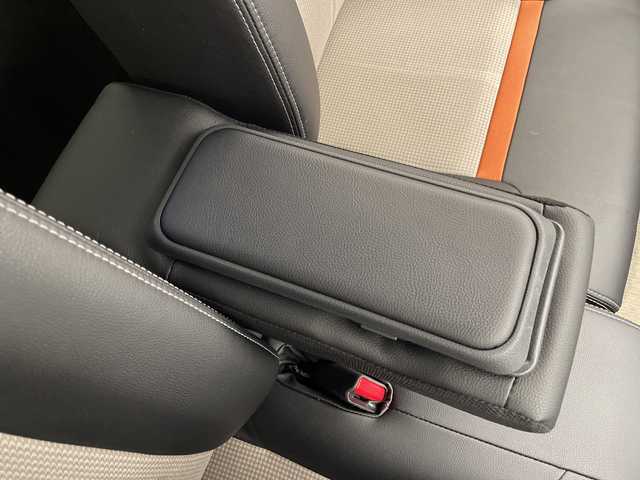 トヨタ パッソ モーダ　チャーム 愛知県 2022(令4)年 3.7万km ブラックマイカメタリック/パウダリーベージュメタリック 2トーン スマートアシストII/純正ナビ/全方位カメラ/シートヒーター/コーナーセンサー/純正アルミホイール/ETC2.0/LEDヘッドライト/レーンキープアシスト/オートマチックハイビーム/ドライブレコーダー/衝突軽減システム/フルセグ/CD DVD/Bluetooth/ステアリングスイッチ/スマートキー/プッシュスタート