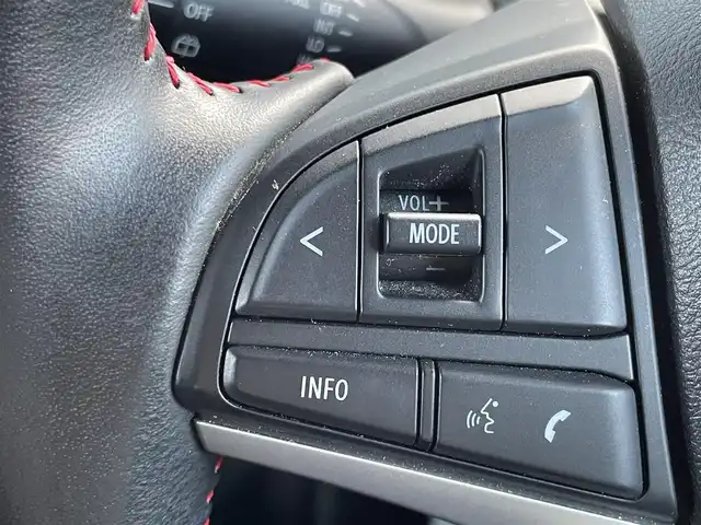 スズキ スペーシア カスタム HYBRID XS 香川県 2020(令2)年 2.3万km ブルーイッシュブラックパール3 スズキセーフティサポート/・全方位モニター用カメラ/・デュアルカメラブレーキサポート/・車線逸脱警報/・車線維持支援/・ヘッドアップディスプレイ/・LEDオートハイビーム/純正インチメモリナビ/→フルセグ/CD/DVD/Bluetooth/USB/AM/FM/両側パワースライドドア/ハーフレザーシート/運転席シートヒーター/スリムサーキュレーター/リヤクウォーターウインドーシェード/シートバックテーブル/純正15インチアルミ/純正フロアマット/革巻きステアリング/ステアリングリモコン/クリアランスソナー/アイドリングストップ/ビルトインETC/プッシュスタート/スマートキー