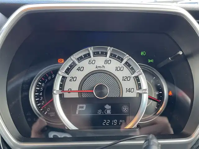 スズキ スペーシア カスタム HYBRID XS 香川県 2020(令2)年 2.3万km ブルーイッシュブラックパール3 スズキセーフティサポート/・全方位モニター用カメラ/・デュアルカメラブレーキサポート/・車線逸脱警報/・車線維持支援/・ヘッドアップディスプレイ/・LEDオートハイビーム/純正インチメモリナビ/→フルセグ/CD/DVD/Bluetooth/USB/AM/FM/両側パワースライドドア/ハーフレザーシート/運転席シートヒーター/スリムサーキュレーター/リヤクウォーターウインドーシェード/シートバックテーブル/純正15インチアルミ/純正フロアマット/革巻きステアリング/ステアリングリモコン/クリアランスソナー/アイドリングストップ/ビルトインETC/プッシュスタート/スマートキー