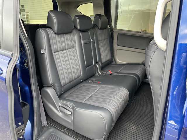 ホンダ フリード ハイブリット G ホンダセンシング 愛知県 2017(平29)年 5.9万km コバルトブルーパール ホンダセンシング/純正ナビ/両側パワースライドドア/レーダークルーズコントロール/シートヒーター/バックカメラ/純正アルミホイール/ＥＴＣ/LEDヘッドライト/レーンキープアシスト/ドライブレコーダー/衝突軽減システム/フルセグ/CD DVD/Bluetooth/ステアリングスイッチ/スマートキー/プッシュスタート