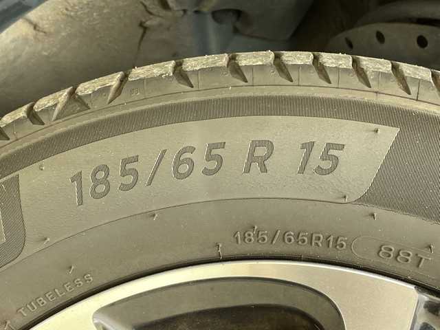 ホンダ フリード ハイブリット G ホンダセンシング 愛知県 2017(平29)年 5.9万km コバルトブルーパール ホンダセンシング/純正ナビ/両側パワースライドドア/レーダークルーズコントロール/シートヒーター/バックカメラ/純正アルミホイール/ＥＴＣ/LEDヘッドライト/レーンキープアシスト/ドライブレコーダー/衝突軽減システム/フルセグ/CD DVD/Bluetooth/ステアリングスイッチ/スマートキー/プッシュスタート