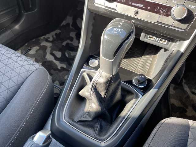 フォルクスワーゲン Ｔ－クロス TSI 1st 東京都 2020(令2)年 4.2万km 赤 純正ナビ/バックモニター/Bluetooth接続/AppleCarPlay/AndoroidoAuto/ブラインドスポットモニター/アダプティブクルーズコントロール/レーンキープアシスト/衝突被害軽減ブレーキ/純正LEDヘッドライト/純正16インチアルミホイール/スマートキー/プッシュスタート/ETC2.0/ステアリングスイッチ/ドライブレコーダー/フルオートエアコン