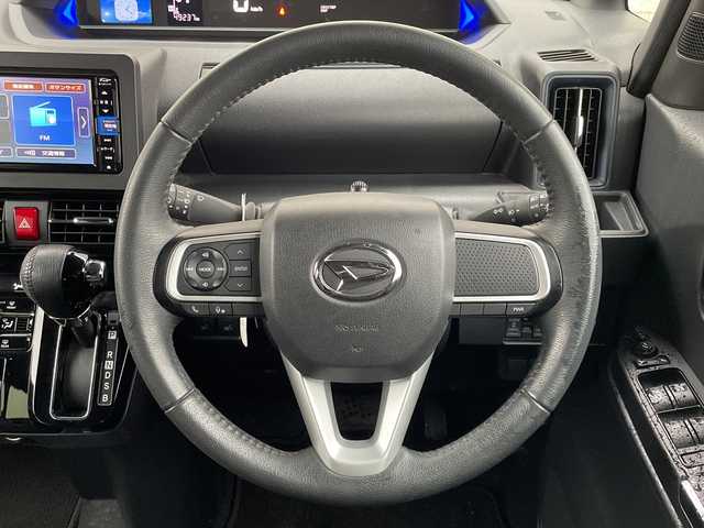 ダイハツ タント カスタム RS 秋田県 2022(令4)年 5万km ブラックマイカメタリック ・純正ナビ/・フルセグTV/・Bluetooth/・バックカメラ/・両側パワースライドドア/・衝突軽減システム/・前席シートヒーター/・ハーフレザーシート/・ターボ/・オートライト/・純正フロアマット