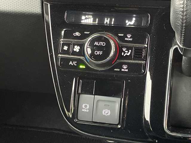 ダイハツ タント カスタム RS 秋田県 2022(令4)年 5万km ブラックマイカメタリック ・純正ナビ/・フルセグTV/・Bluetooth/・バックカメラ/・両側パワースライドドア/・衝突軽減システム/・前席シートヒーター/・ハーフレザーシート/・ターボ/・オートライト/・純正フロアマット