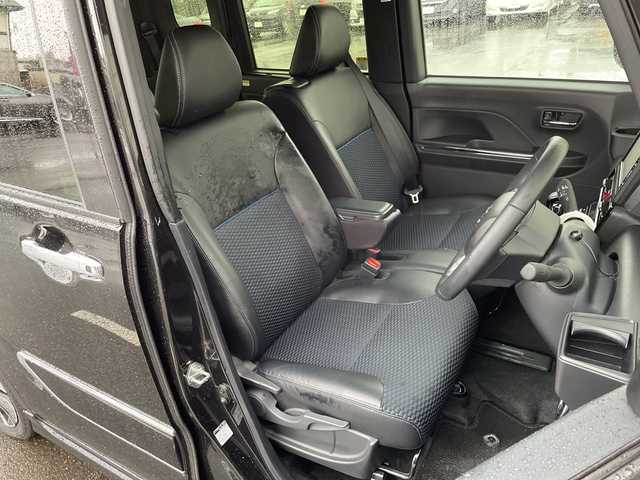 ダイハツ タント カスタム RS 秋田県 2022(令4)年 5万km ブラックマイカメタリック ・純正ナビ/・フルセグTV/・Bluetooth/・バックカメラ/・両側パワースライドドア/・衝突軽減システム/・前席シートヒーター/・ハーフレザーシート/・ターボ/・オートライト/・純正フロアマット