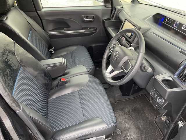 ダイハツ タント カスタム RS 秋田県 2022(令4)年 5万km ブラックマイカメタリック ・純正ナビ/・フルセグTV/・Bluetooth/・バックカメラ/・両側パワースライドドア/・衝突軽減システム/・前席シートヒーター/・ハーフレザーシート/・ターボ/・オートライト/・純正フロアマット