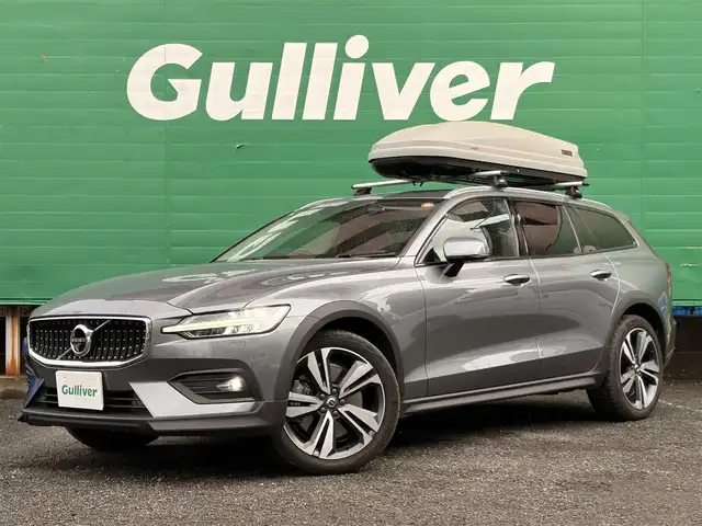ボルボ Ｖ６０ クロスカントリー B5 AWD プロ 東京都 2021(令3)年 2.3万km オスミウムグレーM ワンオーナー/パノラマサンルーフ/クライメートパッケージ/・ステアリングヒーター/・シートヒーター(後席)/THULEルーフキャリア/THULEルーフボックス/harmankardonプレミアムサウンドシステム/純正HDDナビ/(Bluetooth/USB/フルセグTV)/(applecarplay/androidauto)/全方位カメラ/ドライブレコーダー(DR1-F/B)/ヘッドアップディスプレイ/パーフォレーテッドファインナッパ革シート/メモリーシート(運転席＆助手席)/パワーシート(運転席＆助手席)/シートヒーター(運転席＆助手席)/電動バックレスト/リラクゼーション機能/レーダークルーズコントロール/コーナーセンサー/車線逸脱警報システム/ETC2.0/保証書/取扱説明書/スペアキー×1
