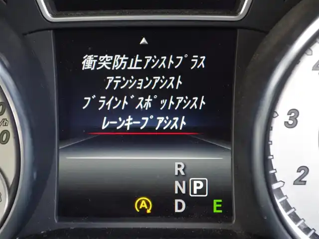 メルセデス・ベンツ ＧＬＡ１８０ 埼玉県 2015(平27)年 6.3万km カルサイトホワイト ブラックハーフレザー /アダプティブクルーズコントロール/レーダーセフティパッケージ /パークセンサー /ブラインドスポットモニター /バックカメラ /純正ナビ/ETC /ドラレコ フ/ルセグTV /前席シートHI /純正18インチAW/キーレス