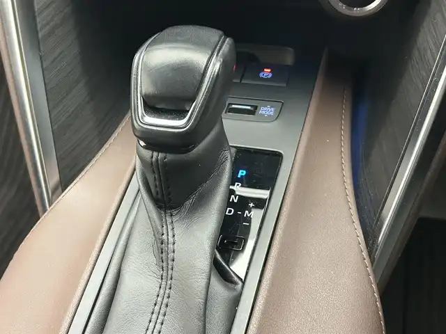 トヨタ ハリアー Z 愛媛県 2021(令3)年 3.6万km プレシャスブラックパール ワンオーナー/車検R8年8月/12.3インチTコネクトナビゲーション/AppleCarPlay/AndroidAuto/JBL9スピーカーサウンドシステム/フルセグ/バックカメラ/ハンズフリーパワーバックドア/トヨタセーフティセンス/・レーダークルーズコントロール/・レーンキープアシスト/・プリクラッシュセーフティ/・ハイビームアシスト/デジタルインナーミラー/ブラインドスポットモニター/LEDヘッドライト/パワーシート/シートヒーター/ETC2.0/禁煙車