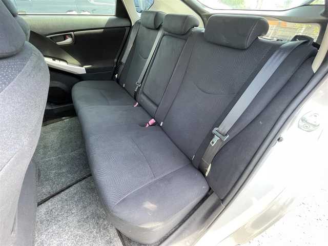 トヨタ プリウス S 神奈川県 2014(平26)年 9.7万km シルバーM 【(株)IDOMが運営する【じしゃロン相模原店】の自社ローン対象車両になります。こちらは現金ご利用時の価格です。自社ローンご希望の方は別途その旨お申付け下さい。】/純正メモリナビ/スマートキー×2/プッシュエンジンスタート/バックカメラ/ETC/ドライブレコーダー/HID/オートライト