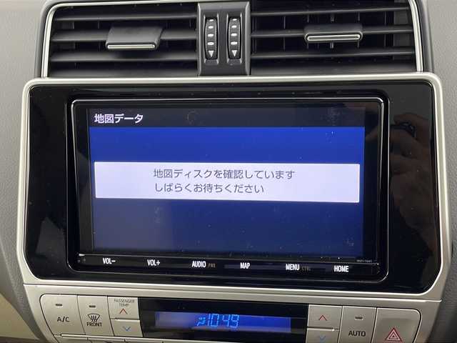 トヨタ ランドクルーザー プラド TX Lパッケージ 鹿児島県 2022(令4)年 1.8万km ホワイトパールクリスタルシャイン Toyota Safety Sense/純正9型ナビ/Bluetooth DVD再生可/フルセグTV/バックカメラ/モデリスタエアロ(F/R)/サンルーフ/ベージュレザーシート /・前席シートヒーター /・前席エアシート/レーダークルーズコントロール/電動サードシート/ビルトインETC/純正19インチアルミホイール/ルーフレール/LEDヘッドライト/フォグライト /オートライトコントロール/スマートキー/エンジンプッシュスタート/純正フロアマット/保証書