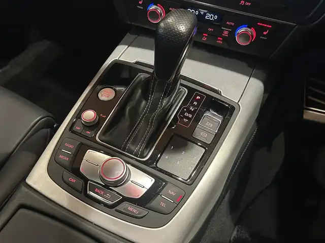 アウディ Ａ６ アバント 2.0 TFSI クワトロS Line 道央・札幌 2018(平30)年 4.5万km グレイシアホワイトメタリック グレイシアホワイトメタリック/パノラマサンルーフ/アシスタンスパッケージ/　・ACC/　・サイドアシスト/　・レーンアシスト/パークアシストパッケージ/　・サラウンドビューカメラ/　・パークアシスト/Slineパッケージ/　・Slineスポーツサスペンション/　・4ゾーンエアコン/　・19インチAW