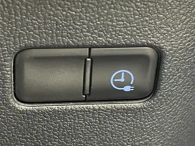 トヨタ プリウス ＰＨＶ A プレミアム 福岡県 2021(令3)年 3.6万km スピリテッドアクアメタリック 純正８型ＤＡナビ　/バックカメラ　/ビルトインＥＴＣ２．０　/前後ドラレコ　/レーダークルコン　/コーナーセンサー　/衝突被害軽減　/レーンキープ　/パーキングアシスト　/ＨＵＤ　/シートベンチレーション　/パワーシート