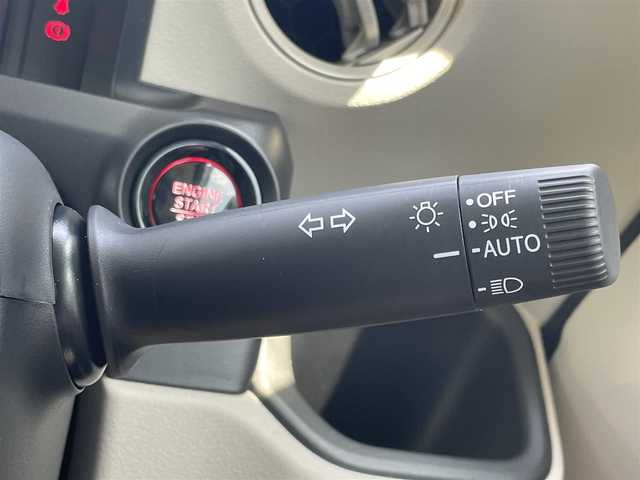ホンダ Ｎ ＢＯＸ 滋賀県 2024(令6)年 0.1万km プラチナホワイトパール 禁煙車/純正８型ナビ/【Bluetooth/フルセグＴＶ/USB】/ドラレコ/バックカメラ/両側パワースライドドア/シートヒーター/ホンダセンシング/●衝突軽減ブレーキ/●先行車発進お知らせ機能/●歩行者事故低減ステアリング/●路外逸脱抑制機能/●標識認識機能/●渋滞追従機能付アダプティブクルーズコントロール/●車線維持支援システム/●誤発進抑制機能/●後方誤発進抑制機能/●近距離衝突軽減ブレーキ/●急アクセル抑制機能/●パーキングセンサーシステム/●オートハイビーム/ＬＥＤライト/ステアリングスイッチ/オートライト/スマートキー
