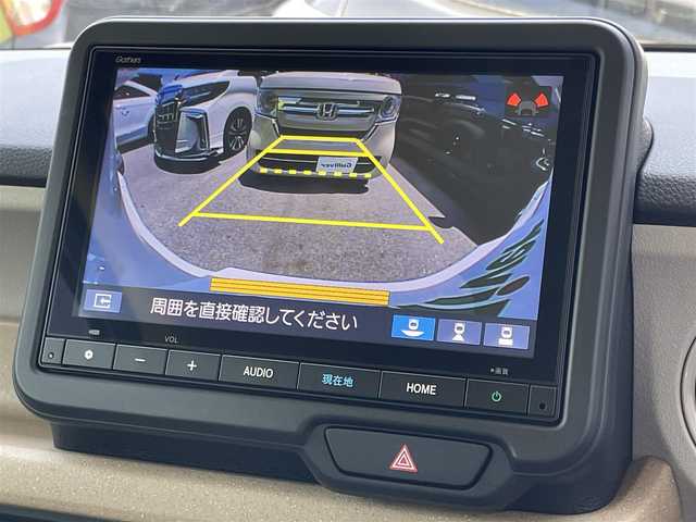 ホンダ Ｎ ＢＯＸ 滋賀県 2024(令6)年 0.1万km プラチナホワイトパール 禁煙車/純正８型ナビ/【Bluetooth/フルセグＴＶ/USB】/ドラレコ/バックカメラ/両側パワースライドドア/シートヒーター/ホンダセンシング/●衝突軽減ブレーキ/●先行車発進お知らせ機能/●歩行者事故低減ステアリング/●路外逸脱抑制機能/●標識認識機能/●渋滞追従機能付アダプティブクルーズコントロール/●車線維持支援システム/●誤発進抑制機能/●後方誤発進抑制機能/●近距離衝突軽減ブレーキ/●急アクセル抑制機能/●パーキングセンサーシステム/●オートハイビーム/ＬＥＤライト/ステアリングスイッチ/オートライト/スマートキー