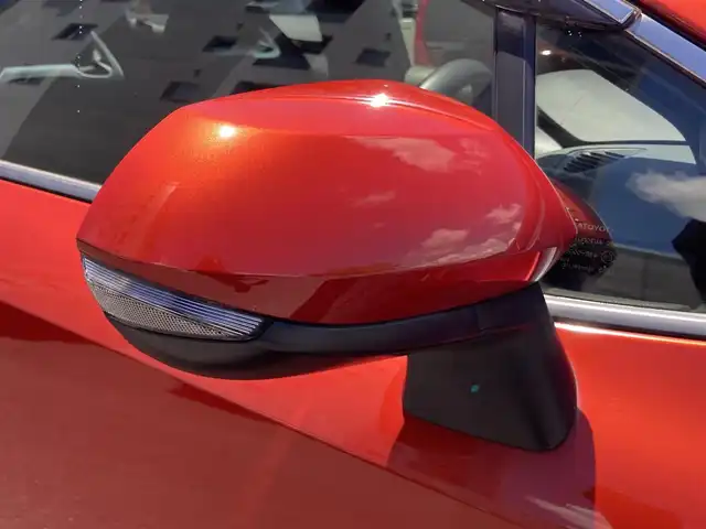 トヨタ カローラ スポーツ ハイブリッドG Z 静岡県 2018(平30)年 8.1万km スカーレットメタリック Toyota Safety Sense/純正9インチナビ(NSZT-Y66T)/　AM FM CD DVD Bluetooth SDREC/バックモニター/LEDオートヘッドランプ/レーダークルーズコントロール/ドライブモードセレクト/社外18インチアルミホイール/スマートキー2本/アイドリングストップ/パーキングアシスト/フルセグTV/ビルトインETC/前方ドライブレコーダー