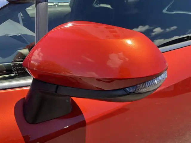 トヨタ カローラ スポーツ ハイブリッドG Z 静岡県 2018(平30)年 8.1万km スカーレットメタリック Toyota Safety Sense/純正9インチナビ(NSZT-Y66T)/　AM FM CD DVD Bluetooth SDREC/バックモニター/LEDオートヘッドランプ/レーダークルーズコントロール/ドライブモードセレクト/社外18インチアルミホイール/スマートキー2本/アイドリングストップ/パーキングアシスト/フルセグTV/ビルトインETC/前方ドライブレコーダー