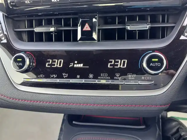 トヨタ カローラ スポーツ ハイブリッドG Z 静岡県 2018(平30)年 8万km スカーレットメタリック 純正9型ナビ/　(Bluetooth/CD/DVD)/フルセグTV/バックモニター/ビルトインETC/ドライブレコーダー/レーダークルーズコントロール/セーフティセンス/・プリクラッシュセーフティシステム/・レーントレーシングアシスト/・オートマチックハイビーム/・ロードサインアシスト/LEDヘッドランプ/本革巻きステアリング/前席スポーツシート/WedsSPORT18インチアルミホイール/スマートエントリー/スタートシステム/禁煙車