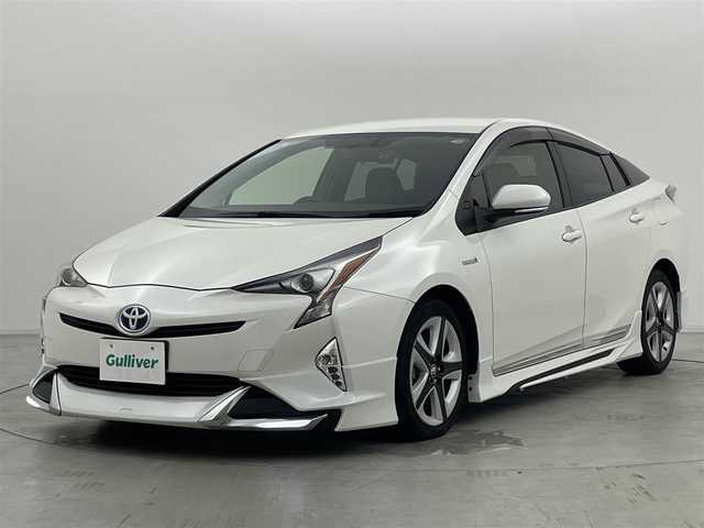 トヨタ プリウス S ツーリングセレクション 群馬県 2018(平30)年 7.9万km ホワイトパールクリスタルシャイン 社外エアロ/合皮レザーシート/シートヒーター/純正ディーラーナビ（NSZT-W68T)/CD/DVD/SD(MSV)/Bluetooth/フルセグTV/バックカメラ/前後ドライブレコーダー/ビルトインETC/LEDヘッドライト/オートライト /フォグランプ /スマートキー /プッシュスタート/純正17インチAW/トノカバー/純正フロアマット/ドアバイザー