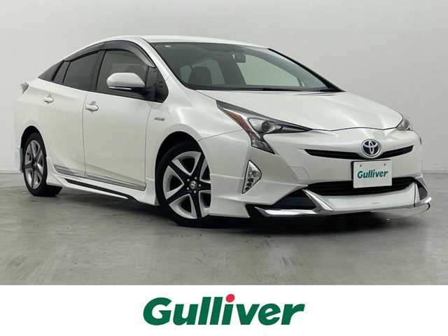 トヨタ プリウス S ツーリングセレクション 群馬県 2018(平30)年 7.9万km ホワイトパールクリスタルシャイン 社外エアロ/合皮レザーシート/シートヒーター/純正ディーラーナビ（NSZT-W68T)/CD/DVD/SD(MSV)/Bluetooth/フルセグTV/バックカメラ/前後ドライブレコーダー/ビルトインETC/LEDヘッドライト/オートライト /フォグランプ /スマートキー /プッシュスタート/純正17インチAW/トノカバー/純正フロアマット/ドアバイザー