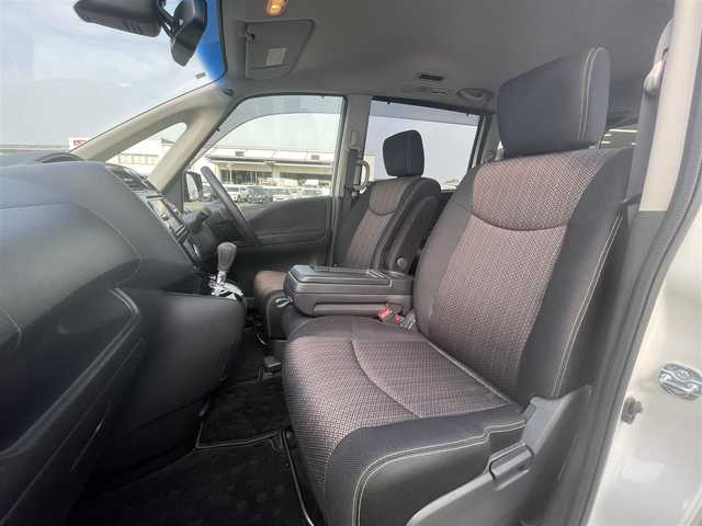 日産 セレナ HWS S HV Vセレ +SeftyⅡ 熊本県 2016(平28)年 8.5万km ブリリアントホワイトパール (株)IDOMが運営する【じしゃロン熊本店】の自社ローン専用車両になりますこちらは現金またはオートローンご利用時の価格です。自社ローンご希望の方は別途その旨お申付け下さい/純正SDナビ【MP315D-W】/　（フルセグTV・Bluetooth・DVD・CD・AM/FM）/アラウンドビューモニター/ETC/クルーズコントロール/衝突軽減ブレーキ/レーンアシスト/横滑り防止装置/アイドリングストップ/ISOFIX/防眩ルームミラー/ドアバイザー/電動格納ウィンカーミラー/純正16インチアルミホイール/純正LEDヘッドライト/社外フロアマット