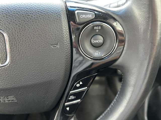 ホンダ アコード ハイブリッド LX 佐賀県 2013(平25)年 10.4万km プレミアムスパークルブラックパール HONDAインターナビシステム/・バックカメラ/・TV/BT/CD/DVD/クルーズコントロール/純正17インチAW/前席パワーシート/シートヒーター/シートメモリー/LEDヘッドライト/オートライト/ETC/プッシュスタート/ドアバイザー/スペアキー×１/取扱説明書/保証書