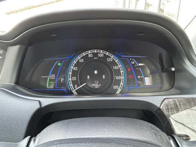 ホンダ アコード ハイブリッド LX 佐賀県 2013(平25)年 10.4万km プレミアムスパークルブラックパール HONDAインターナビシステム/・バックカメラ/・TV/BT/CD/DVD/クルーズコントロール/純正17インチAW/前席パワーシート/シートヒーター/シートメモリー/LEDヘッドライト/オートライト/ETC/プッシュスタート/ドアバイザー/スペアキー×１/取扱説明書/保証書