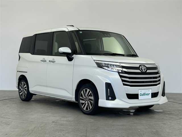 トヨタ ルーミー カスタムG 愛知県 2022(令4)年 2.2万km パールホワイトⅢ 純正9インチディスプレイオーディオ/全方位カメラ/フルセグTV/Bluetooth/Apple CarPlay/Android　Auto/スマートアシスト/衝突被害軽減システム/クルーズコントロール/レーンキープアシスト/コーナーセンサー/横滑り防止装置/オートライト/オートマチックハイビーム/LEDヘッドライト/LEDフォグランプ/両側パワースライドドア/シートヒーター/ETC/純正AW/純正フロアマット/プッシュスタート/スマートキー/スペアキー