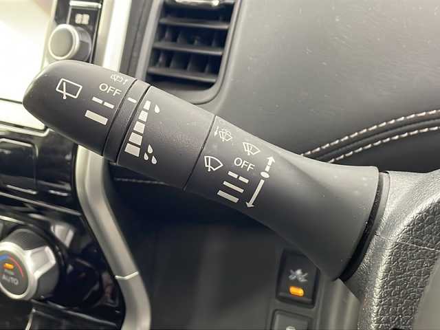 日産 セレナ ハイウェイスター プロパイロットED 埼玉県 2016(平28)年 3.6万km ライトブルーメタリック 純正ナビ/（BT/フルTVCD/DVD//AM/FM）/バックカメラ/インテリジェントエマージェンシーブレーキ/インテリジェントLI（車線逸脱防止支援システム）/LDW（車線逸脱警報）/RCTA（後退時車両検知警報）/プロパイロット/前後ドライブレコーダー/LEDライト/純正アルミホイール/純正フロアマット