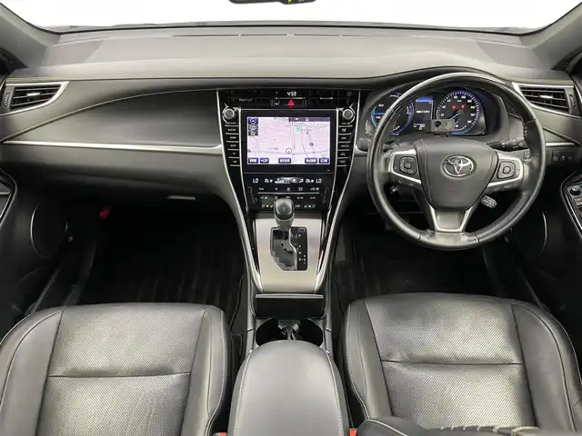 トヨタ ハリアー ハイブリッド プレミアム メタル&レザーP 富山県 2019(令1)年 3.7万km ホワイトパールクリスタルシャイン 純正ナビ（AM/FM/DVD/BT/フルセグ）/バックカメラ/ドライブレコーダー/ETC/レザーシート/D/N席パワーシート/D席メモリシート/シートヒーター/シートベンチレーション/衝突被害軽減システム/レーダークルーズコントロール/レーンキープアシスト/横滑り防止装置/オートホールド付電子パーキング/純正アルミホイール/純正フロアマット/オートLEDライト/フォグライト/ウッドコンビステアリング/ステアリングスイッチ/スマートキー/スペアキー/カードキー