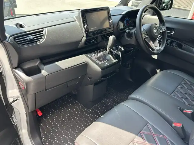 日産 ルークス HWS X プロパイロットED 滋賀県 2020(令2)年 4.3万km ホワイトパール 純正9インチナビ/(AM/FM/CD/DVD/フルセグ/AUX/SD/Bluetooth)/全方位カメラ/両側電動ドア/ETC/前後ドライブレコーダー/LEDヘッドライト/追従クルーズコントロール/オートライト/電子パーキング/オートホールドブレーキ/ステアリングスイッチ/プッシュスタート/スマートキー