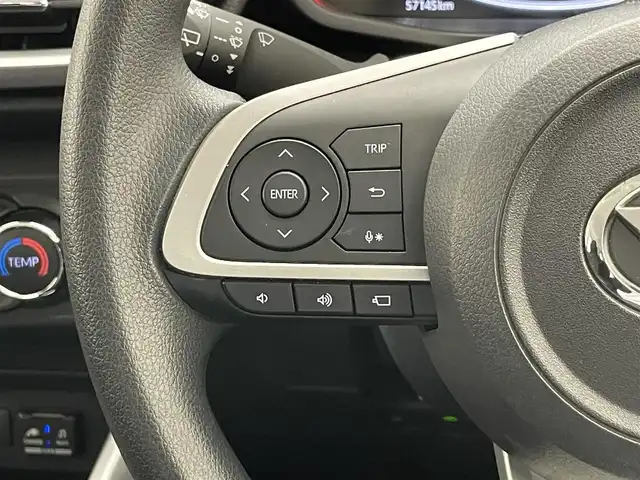 ダイハツ ロッキー G 愛知県 2020(令2)年 5.8万km シャイニングホワイトパール 純正ナビ　全方位カメラ　スマアシ　禁煙車　ＥＴＣ　ドラレコ　シートヒーター　衝突軽減　追従クルコン　オートハイビーム　コーナーセンサー　ＬＥＤヘッドライト　純正フロアマット　スマートキー　ターボ搭載車