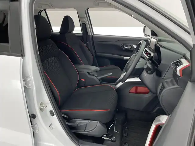 ダイハツ ロッキー G 愛知県 2020(令2)年 5.8万km シャイニングホワイトパール 純正ナビ　全方位カメラ　スマアシ　禁煙車　ＥＴＣ　ドラレコ　シートヒーター　衝突軽減　追従クルコン　オートハイビーム　コーナーセンサー　ＬＥＤヘッドライト　純正フロアマット　スマートキー　ターボ搭載車