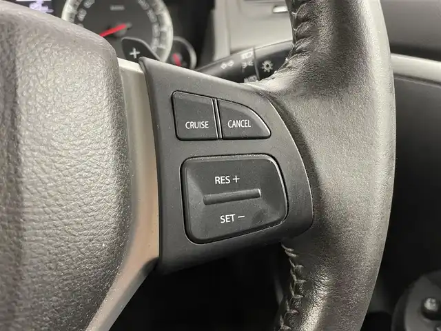 スズキ スイフト RS 大分県 2014(平26)年 7.7万km スノーホワイトパール 社外SDナビ/（フルセグ/CD/DVD/Bluetooth）/ETC/オートライト/HIDヘッドライト/フォグランプ/オートエアコン/ステアリングスイッチ/クルーズコントロール/電動格納ミラー/プッシュスタート・スマートキー/保証書・取扱説明書