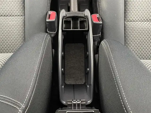 スズキ スイフト RS 大分県 2014(平26)年 7.7万km スノーホワイトパール 社外SDナビ/（フルセグ/CD/DVD/Bluetooth）/ETC/オートライト/HIDヘッドライト/フォグランプ/オートエアコン/ステアリングスイッチ/クルーズコントロール/電動格納ミラー/プッシュスタート・スマートキー/保証書・取扱説明書