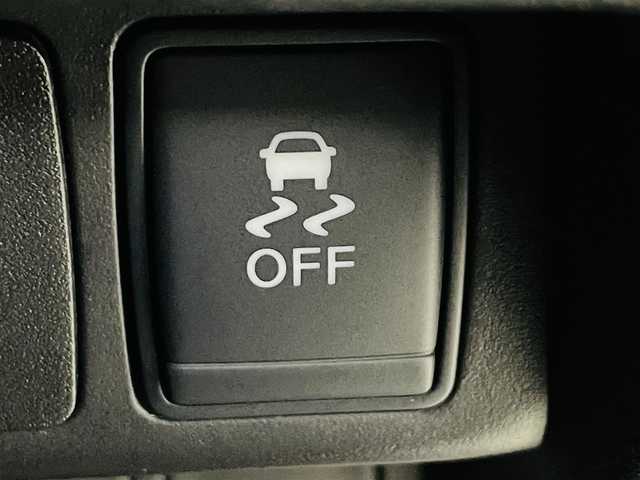 日産 エクストレイル 20X 福島県 2017(平29)年 7.4万km チタニウムカーキ プロパイロット/・エマージェンシーブレーキ/・ダウンヒルアシストコントロール/・クリアランスソナー/・横滑り防止機能/ストラーダナビ/・型番；CN-RX03WD/・フルセグ/TV/CD/DVD/Blu-ray/iPod/SD/BT/USB/アラウンドビューモニター/アダプティブ・クルーズコントロール/LEDオートライト/・フォグランプ/ハーフレザー/・パワーバックドア/純正AW付きサマータイヤ/ルーフレール/ストラーダインフォメーションディスプレイ/デジタルインナーミラー/電動格納ミラー/・ウィンカーミラー/・ミラーヒーター/電子パーキング/・ブレーキホールド/ドアバイザー/純正フロアマット/革ステアリング/・ステアリングリモコン/前ドラレコ/ETC/プッシュスタート/・スマートキー