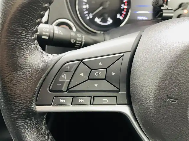 日産 エクストレイル 20X 福島県 2017(平29)年 7.4万km チタニウムカーキ プロパイロット/・エマージェンシーブレーキ/・ダウンヒルアシストコントロール/・クリアランスソナー/・横滑り防止機能/ストラーダナビ/・型番；CN-RX03WD/・フルセグ/TV/CD/DVD/Blu-ray/iPod/SD/BT/USB/アラウンドビューモニター/アダプティブ・クルーズコントロール/LEDオートライト/・フォグランプ/ハーフレザー/・パワーバックドア/純正AW付きサマータイヤ/ルーフレール/ストラーダインフォメーションディスプレイ/デジタルインナーミラー/電動格納ミラー/・ウィンカーミラー/・ミラーヒーター/電子パーキング/・ブレーキホールド/ドアバイザー/純正フロアマット/革ステアリング/・ステアリングリモコン/前ドラレコ/ETC/プッシュスタート/・スマートキー