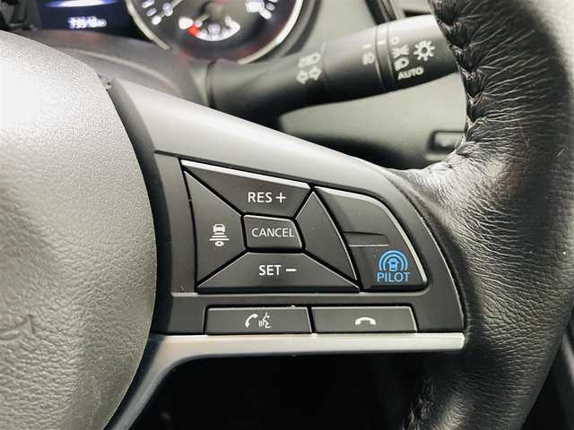 日産 エクストレイル 20X 福島県 2017(平29)年 7.4万km チタニウムカーキ プロパイロット/・エマージェンシーブレーキ/・ダウンヒルアシストコントロール/・クリアランスソナー/・横滑り防止機能/ストラーダナビ/・型番；CN-RX03WD/・フルセグ/TV/CD/DVD/Blu-ray/iPod/SD/BT/USB/アラウンドビューモニター/アダプティブ・クルーズコントロール/LEDオートライト/・フォグランプ/ハーフレザー/・パワーバックドア/純正AW付きサマータイヤ/ルーフレール/ストラーダインフォメーションディスプレイ/デジタルインナーミラー/電動格納ミラー/・ウィンカーミラー/・ミラーヒーター/電子パーキング/・ブレーキホールド/ドアバイザー/純正フロアマット/革ステアリング/・ステアリングリモコン/前ドラレコ/ETC/プッシュスタート/・スマートキー