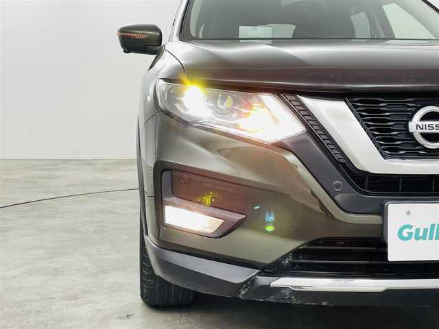 日産 エクストレイル 20X 福島県 2017(平29)年 7.4万km チタニウムカーキ プロパイロット/・エマージェンシーブレーキ/・ダウンヒルアシストコントロール/・クリアランスソナー/・横滑り防止機能/ストラーダナビ/・型番；CN-RX03WD/・フルセグ/TV/CD/DVD/Blu-ray/iPod/SD/BT/USB/アラウンドビューモニター/アダプティブ・クルーズコントロール/LEDオートライト/・フォグランプ/ハーフレザー/・パワーバックドア/純正AW付きサマータイヤ/ルーフレール/ストラーダインフォメーションディスプレイ/デジタルインナーミラー/電動格納ミラー/・ウィンカーミラー/・ミラーヒーター/電子パーキング/・ブレーキホールド/ドアバイザー/純正フロアマット/革ステアリング/・ステアリングリモコン/前ドラレコ/ETC/プッシュスタート/・スマートキー