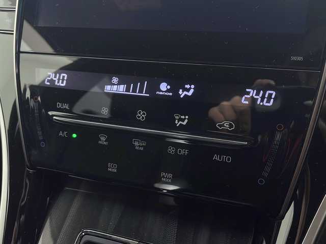 トヨタ ハリアー プレミアム 愛知県 2017(平29)年 6.1万km スパークリングブラックパールクリスタルシャイン 純正9型SDナビ/フルセグTV/CD/DVD(Blu Ray/BT/USB/AUX/バックカメラ/ハーフレザーシート/パワーシート/ビルトインETC/ドライブレコーダー前後/Toyota Safety Sense/プリクラッシュセーフティ/レーンディパーチャーアラート/レーダークルーズコントロール/オートハイビーム/インテリジェントクリアランスソナー/パワーバックドア/電動パーキング/オートホールド/革巻きステアリング/ステアリングスイッチ/アイドリングストップ/LEDオートライト/フォグランプ/シーケンシャルランプ/電格ミラー/横滑り防止/プッシュスタート/スマートキー/純正ドアバイザー/純正フロアマット