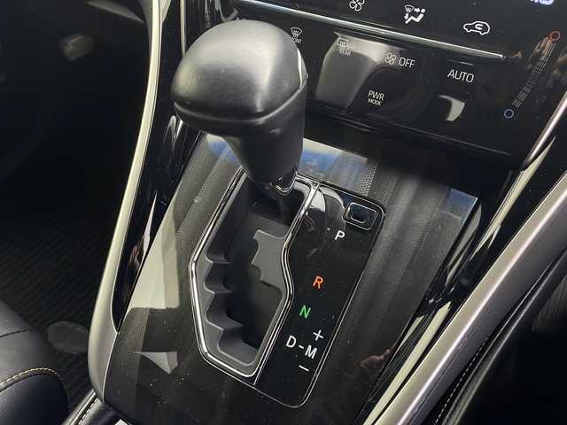 トヨタ ハリアー プレミアム 愛知県 2017(平29)年 6.1万km スパークリングブラックパールクリスタルシャイン 純正9型SDナビ/フルセグTV/CD/DVD(Blu Ray/BT/USB/AUX/バックカメラ/ハーフレザーシート/パワーシート/ビルトインETC/ドライブレコーダー前後/Toyota Safety Sense/プリクラッシュセーフティ/レーンディパーチャーアラート/レーダークルーズコントロール/オートハイビーム/インテリジェントクリアランスソナー/パワーバックドア/電動パーキング/オートホールド/革巻きステアリング/ステアリングスイッチ/アイドリングストップ/LEDオートライト/フォグランプ/シーケンシャルランプ/電格ミラー/横滑り防止/プッシュスタート/スマートキー/純正ドアバイザー/純正フロアマット