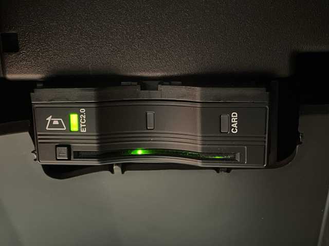 メルセデス・ベンツ ＧＬＢ２００ｄ AMGライン 愛媛県 2020(令2)年 3.9万km ポーラホワイト AMGラインパッケージ/ナビゲーションパッケージ//純正10.25型ナビ/フルセグTV Bluetooth/360°カメラ/ルーフレール/ドライブレコーダー/レーダークルーズコントロール/電動リアゲート/パワーシート/シートヒーター/LEDヘッドライト