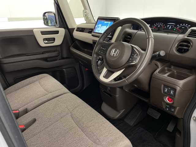 ホンダ Ｎ ＢＯＸ L ターボ 宮崎県 2022(令4)年 4.1万km プレミアムサンライトホワイトパール ホンダセンシング/・衝突軽減ブレーキ/・レーンキープアシスト/・アダプティブクルーズコントロール/・先行車発進お知らせ機能/・標識認識機能/・コーナーセンサー/純正8インチメモリナビ/CD DVD MSV BT フルセグ/バックカメラ/両側パワースライドドア/前後ドライブレコーダー/LEDオートライト/前席シートヒーター/電子オートパーキング/ステアリングスイッチ/パドルシフト/純正フロアマット/ビルトインETC