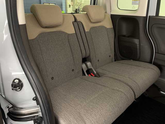 ホンダ Ｎ ＢＯＸ L ターボ 宮崎県 2022(令4)年 4.1万km プレミアムサンライトホワイトパール ホンダセンシング/・衝突軽減ブレーキ/・レーンキープアシスト/・アダプティブクルーズコントロール/・先行車発進お知らせ機能/・標識認識機能/・コーナーセンサー/純正8インチメモリナビ/CD DVD MSV BT フルセグ/バックカメラ/両側パワースライドドア/前後ドライブレコーダー/LEDオートライト/前席シートヒーター/電子オートパーキング/ステアリングスイッチ/パドルシフト/純正フロアマット/ビルトインETC