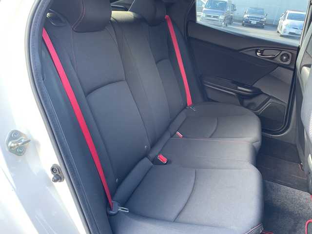 ホンダ シビック タイプR 愛知県 2018(平30)年 5.8万km チャンピオンシップホワイト /ワンオーナー//純正メモリナビ(VXM-185VFi)/(フルセグTV/DVD/Bluetooth/SD)/(AppleCarPlay/MusicRuck/iPod)//クルーズコントロール//ビルトインＥＴＣ//360°ドライブレコーダー(Yupiteru S10)//バックカメラ//プッシュスタート//スマートキー//スペアキーx1//ＬＥＤヘッドライト//フォグランプ//電動パーキングブレーキ//ブレーキホールド//純正フロアマット//純正ドアバイザー