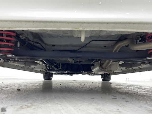 ホンダ Ｎ ＢＯＸ カスタム ターボ SSブラックSパッケージ 茨城県 2017(平29)年 7万km プレミアムホワイトパールⅡ 純正ナビ/・Bluetooth接続/・フルセグテレビ/・バックカメラ/ETC/ドライブレコーダー/社外ホイール/両側パワースライドドア/オートライト/エンジンスタートボタン/クルーズコントロール/スマートキー/ドアバイザー/パドルシフト/フロントフォグ/社外マフラー