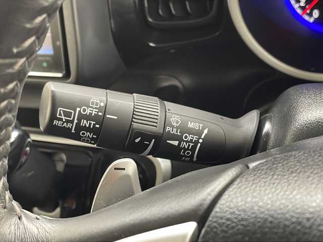 ホンダ Ｎ ＢＯＸ カスタム ターボ SSブラックSパッケージ 茨城県 2017(平29)年 7万km プレミアムホワイトパールⅡ 純正ナビ/・Bluetooth接続/・フルセグテレビ/・バックカメラ/ETC/ドライブレコーダー/社外ホイール/両側パワースライドドア/オートライト/エンジンスタートボタン/クルーズコントロール/スマートキー/ドアバイザー/パドルシフト/フロントフォグ/社外マフラー