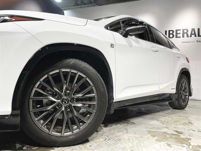 レクサス ＲＸ 450h Fスポーツ 道央・札幌 2022(令4)年 2.9万km ホワイトノーヴァガラスフレーク ワンオーナー/パノラマサンルーフ/パノラミックビューモニター/TRDエアロ(フロント/サイド/リア)/三眼フルLEDヘッドランプ/12.3インチ純正ナビ(フルセグTV/BT/VD/DVD/SD/USB)/社外ドライブレコーダー/ビルトインETC2.0/レザーシート(赤革)/シートヒーター(D/N)/シートクーラー(D/N)/ステアリングヒーター/パワーバックドア/LexusSafetySystem+/・プリクラッシュセーフティ/・レーダークルーズコントロール/・LTA:レーントレーシングアシスト/・AHB:オートマチックハイビーム/・RSA:ロードサインアシスト/PKSB:パーキングサポートブレーキ/BSM:ブラインドスポットモニター/スマートキー/スペアキー